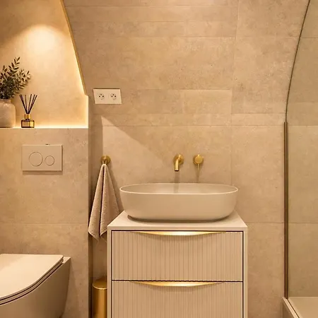Apartment Elegant Parisian Triplex In Le Marais, B2